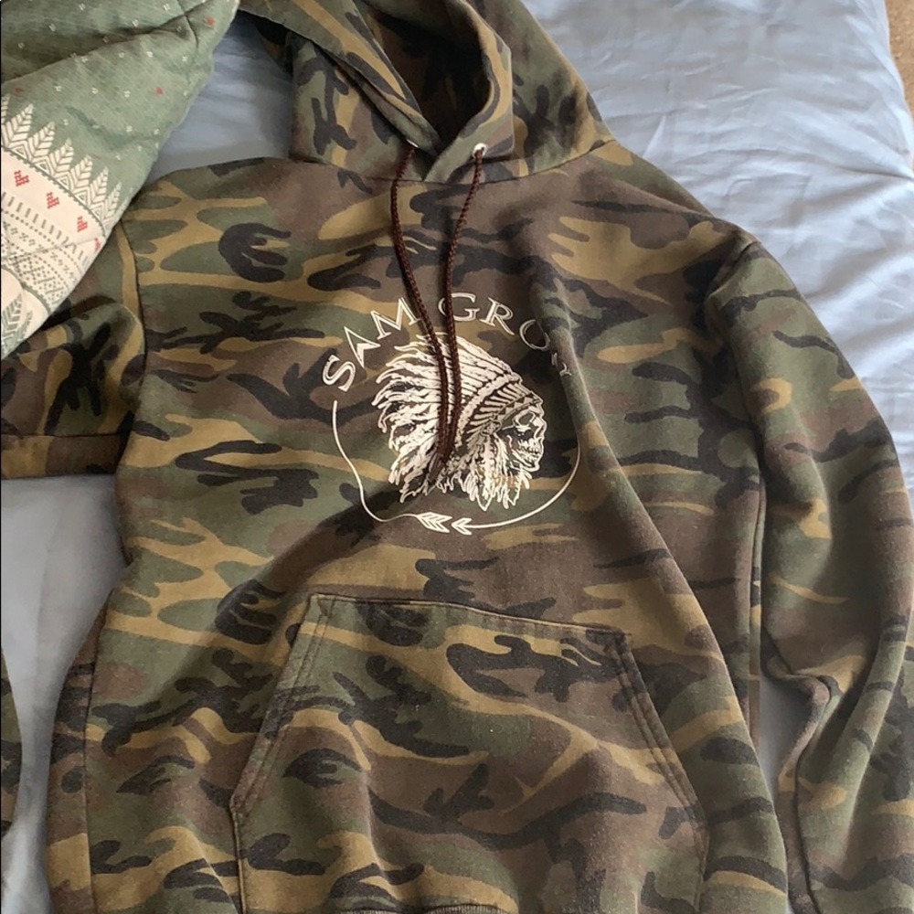 Hoodie.